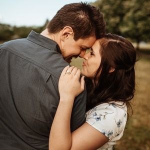 Meet your Posher, Elise